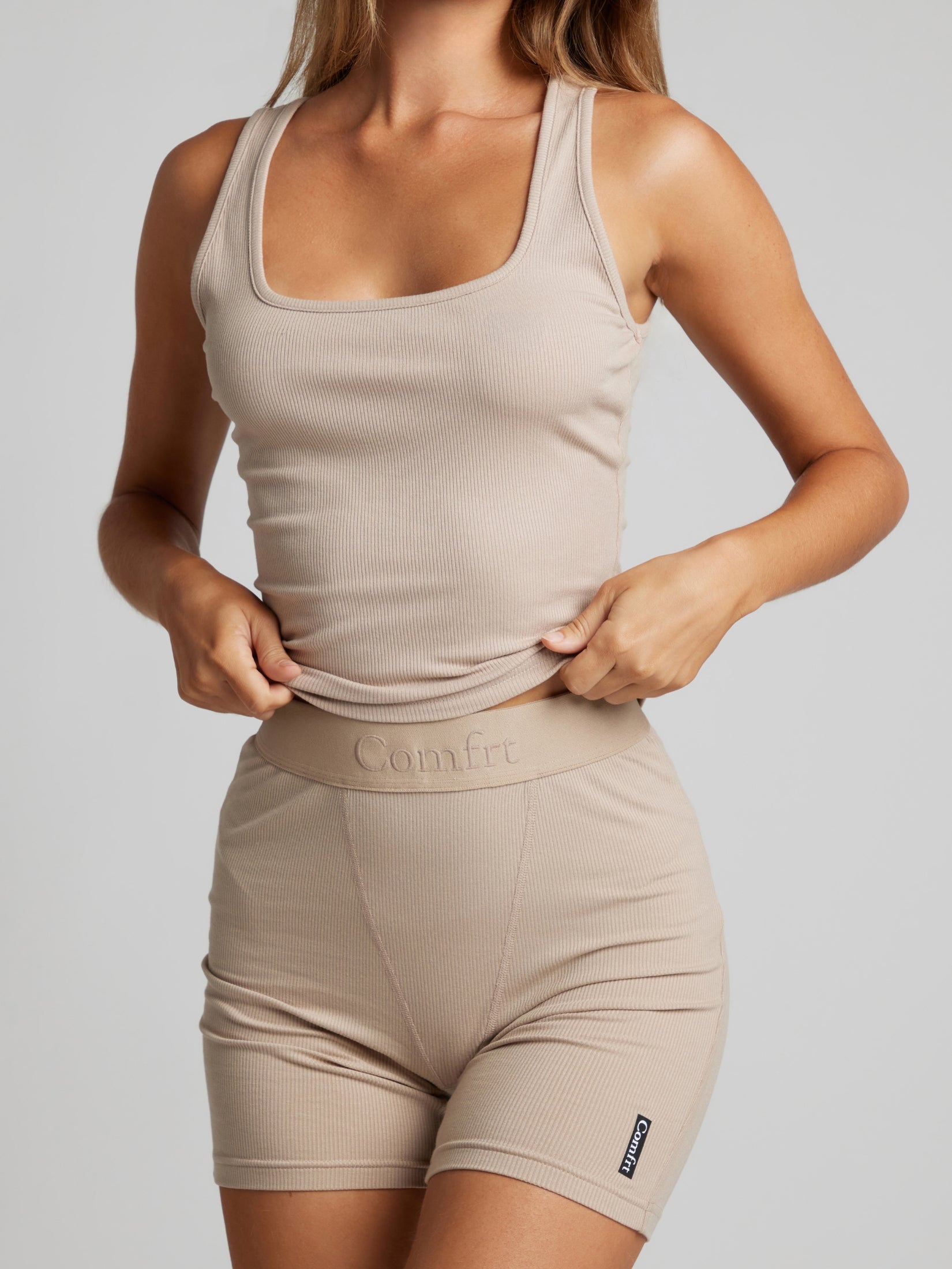 Rib Contour Waist Length Tank