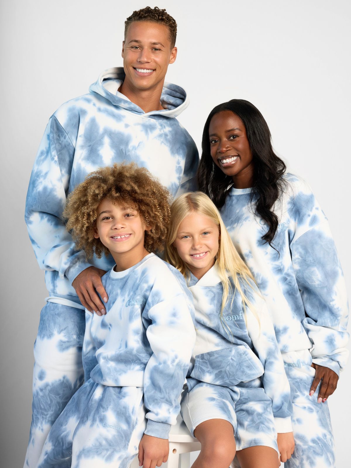 Minimalist Kids Crew - Pre-Order